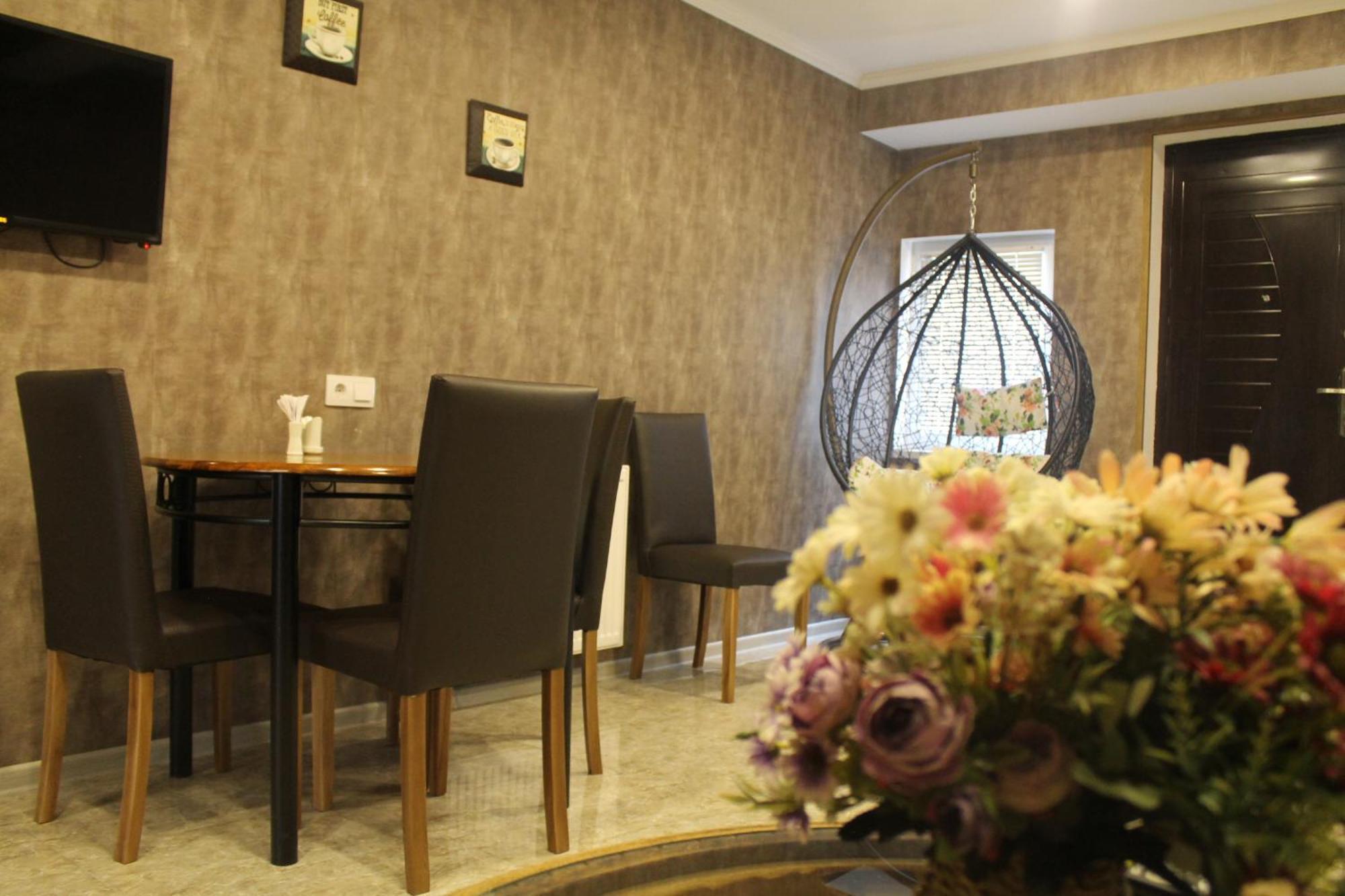 Апартаменты Cozy Nest Тбилиси Номер фото
